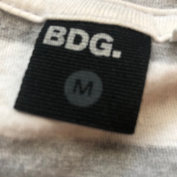 3/$12 ✨ Striped tee 🦓 - Picture 2 of 3